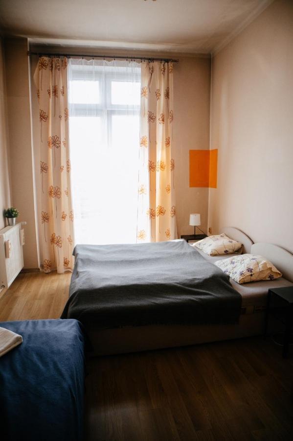 קרקוב Cozy And Cheap Room In Old Town מראה חיצוני תמונה