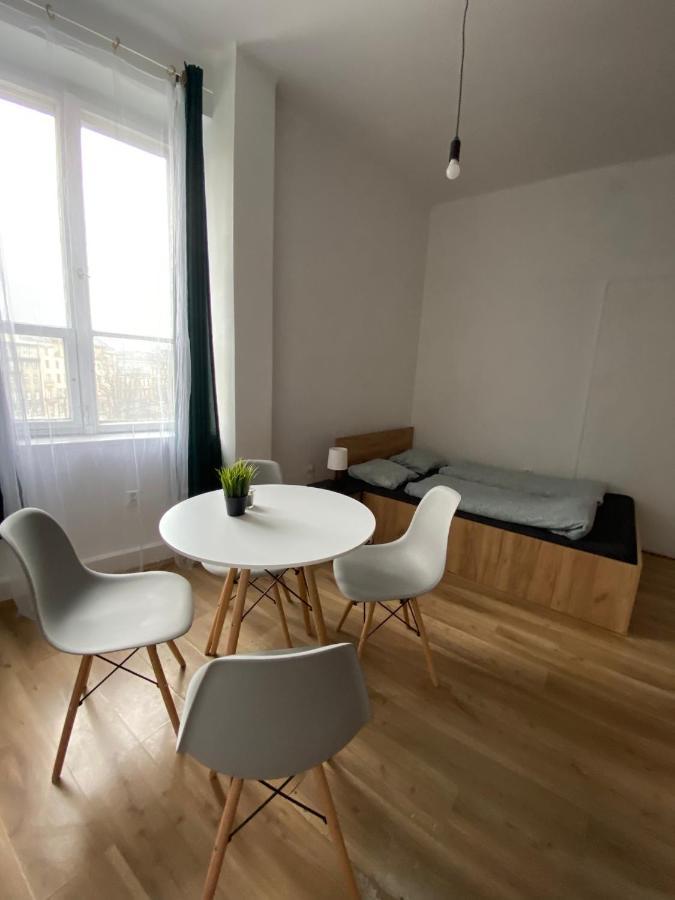 קרקוב Cozy And Cheap Room In Old Town חדר תמונה
